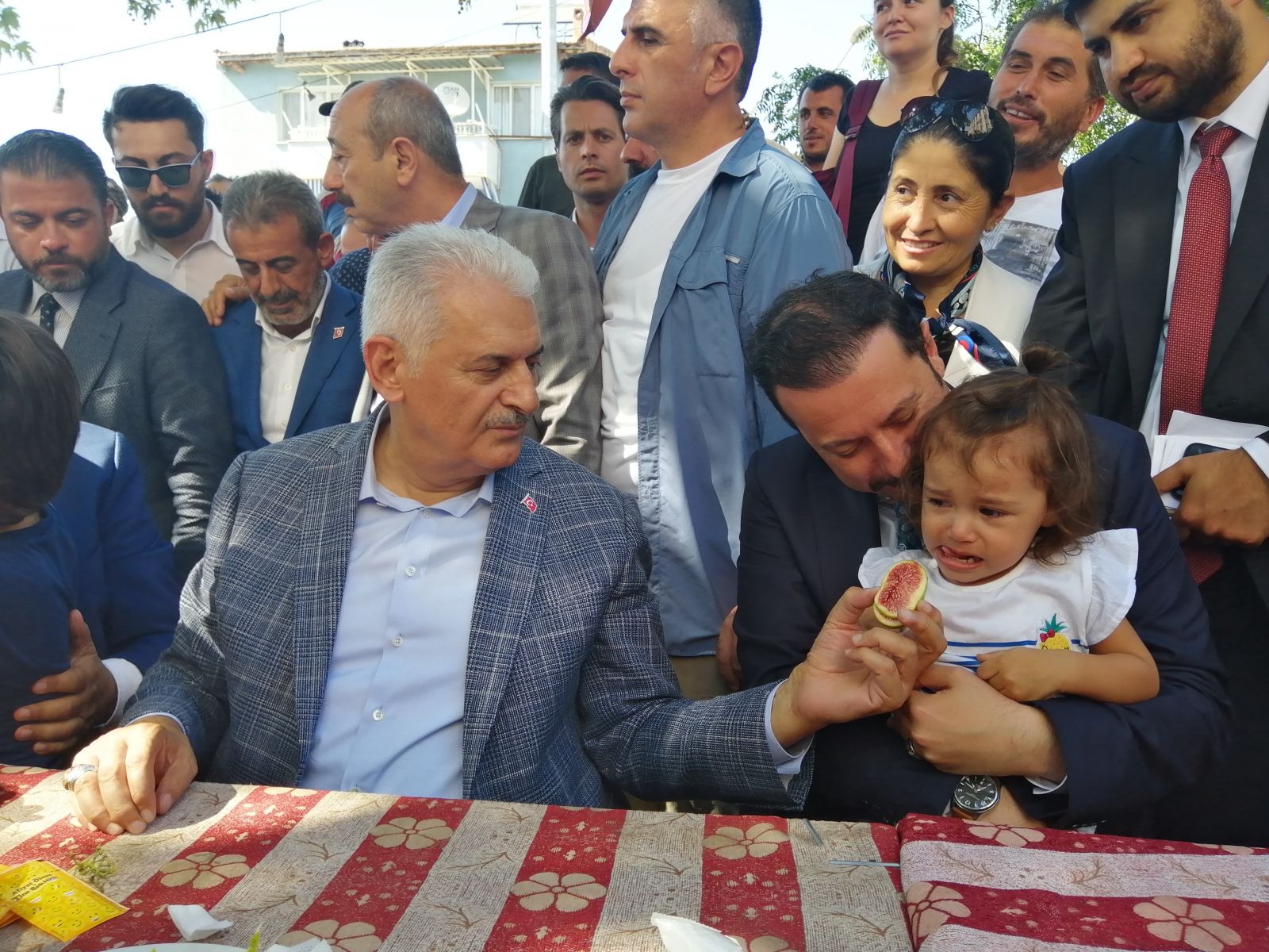 Kaymakçı'da Binali Yıldırım'a sevgi seli